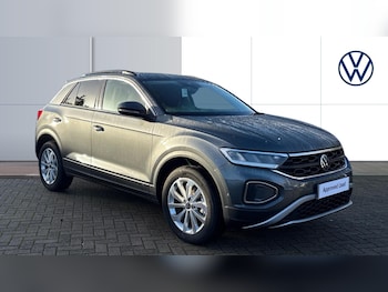 Used Volkswagen T-Roc 2025 for sale - 77013671: Photo
