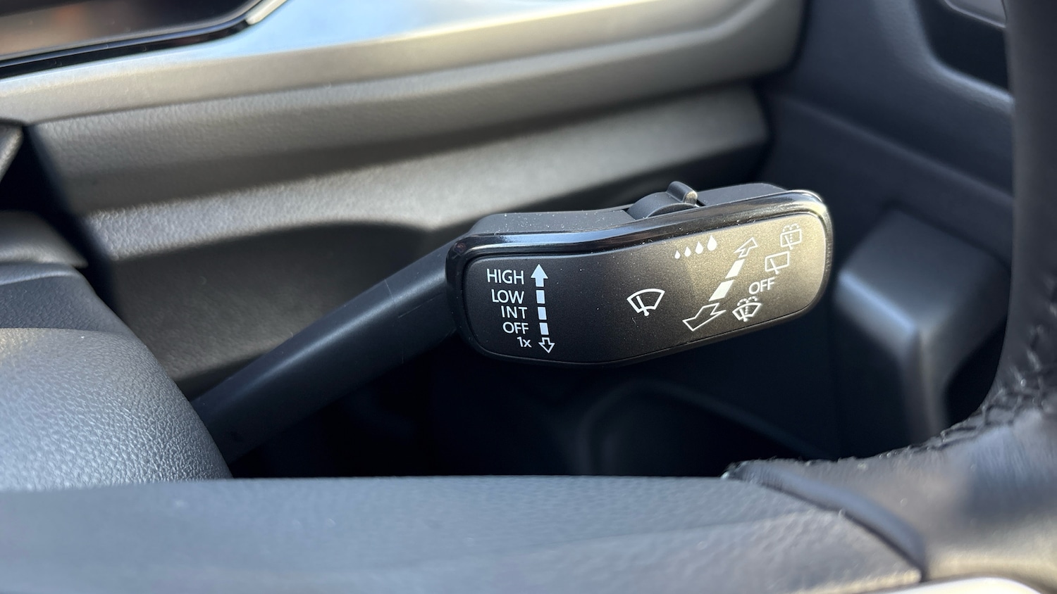 Used Volkswagen T-Roc 2025 for sale - 77013671: Photo 26