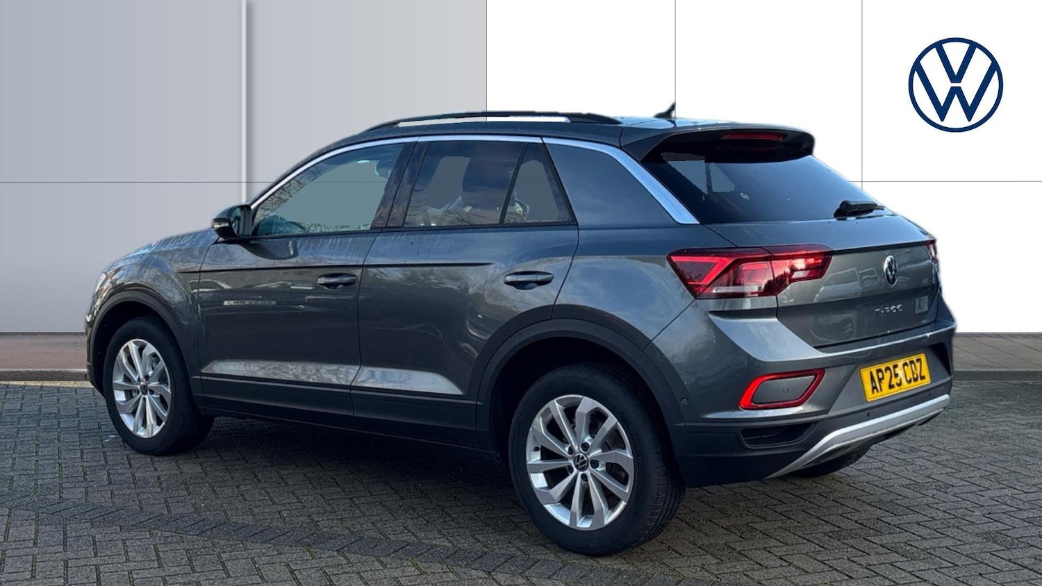 Used Volkswagen T-Roc 2025 for sale - 77013671: Photo 3