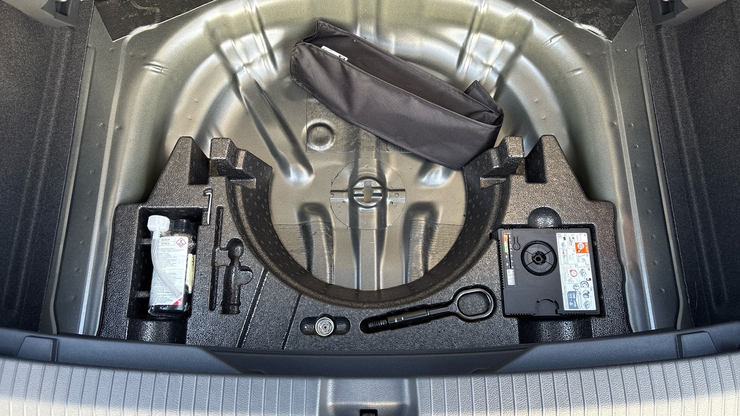 Used Volkswagen T-Roc 2025 for sale - 77013671: Photo 30