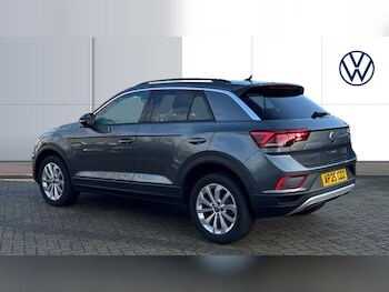 Used Volkswagen T-Roc 2025 for sale - 77013671: Photo
