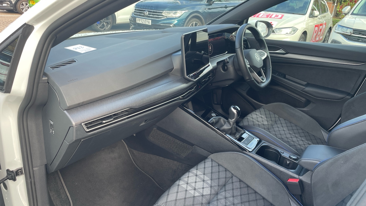 Used Volkswagen Golf 2024 for sale - 76479477: Photo 2