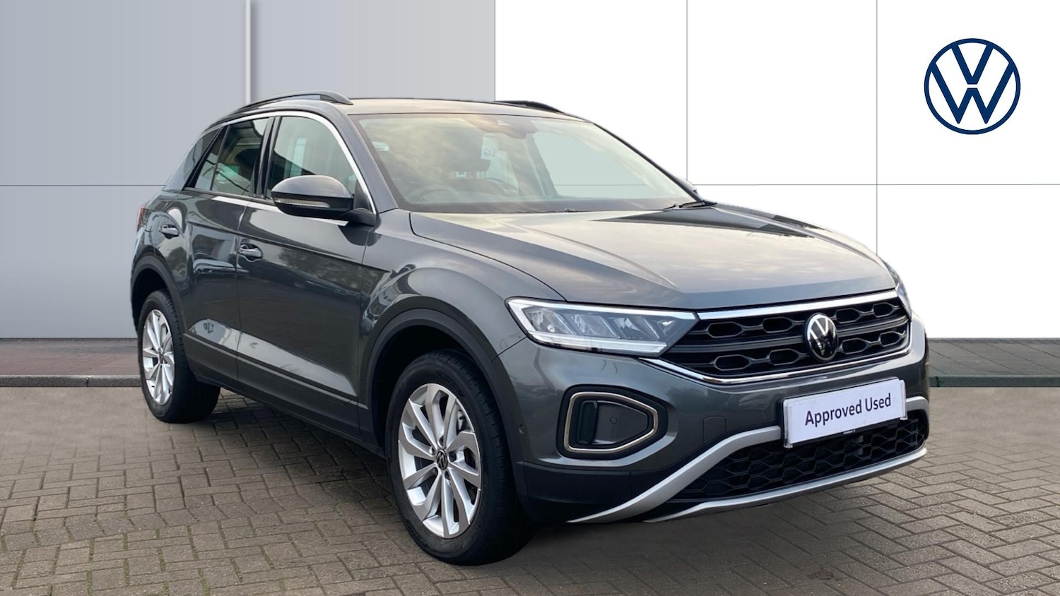 Used Volkswagen T-Roc 2023 for sale - 76779249: Photo 1