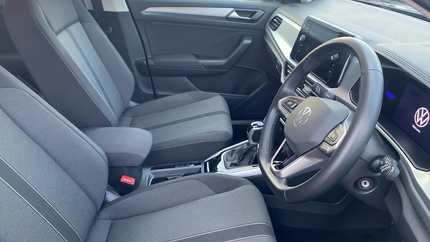 Used Volkswagen T-Roc 2023 for sale - 76779249: Photo 15