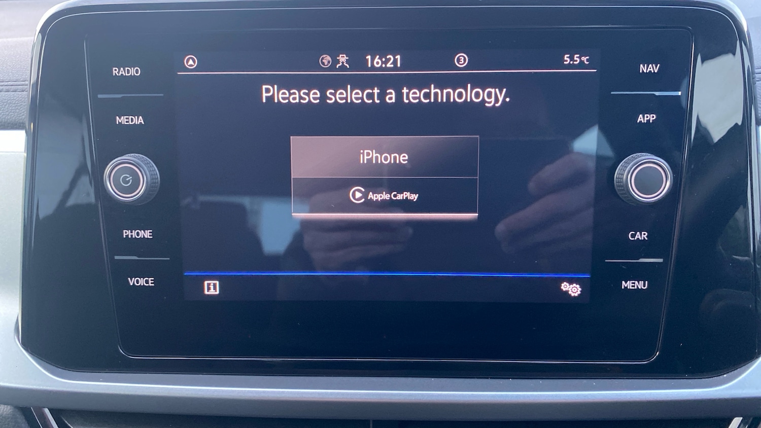 Used Volkswagen T-Roc 2023 for sale - 76779249: Photo 21