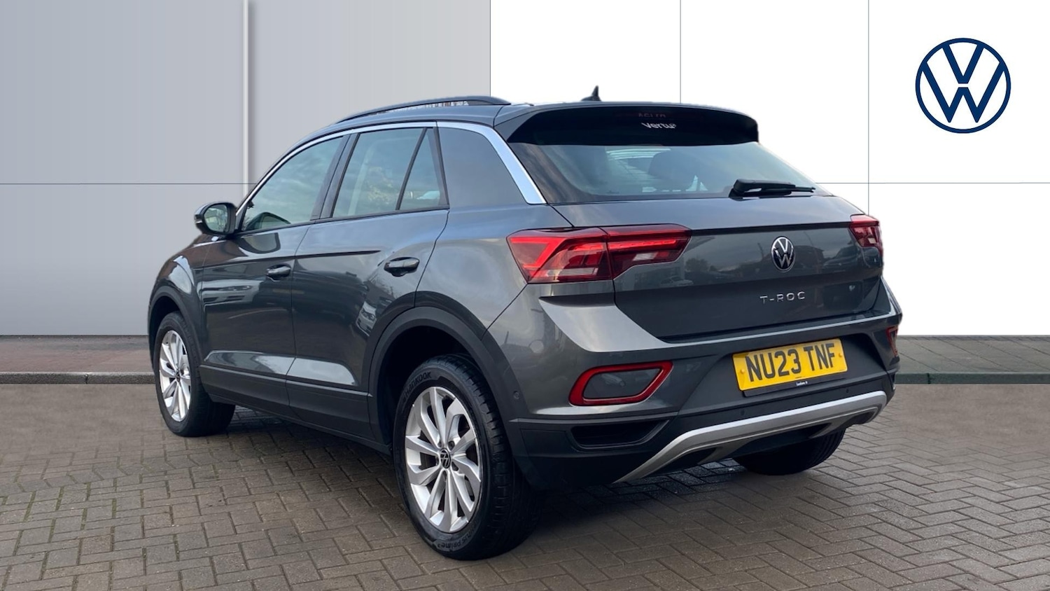 Used Volkswagen T-Roc 2023 for sale - 76779249: Photo 3