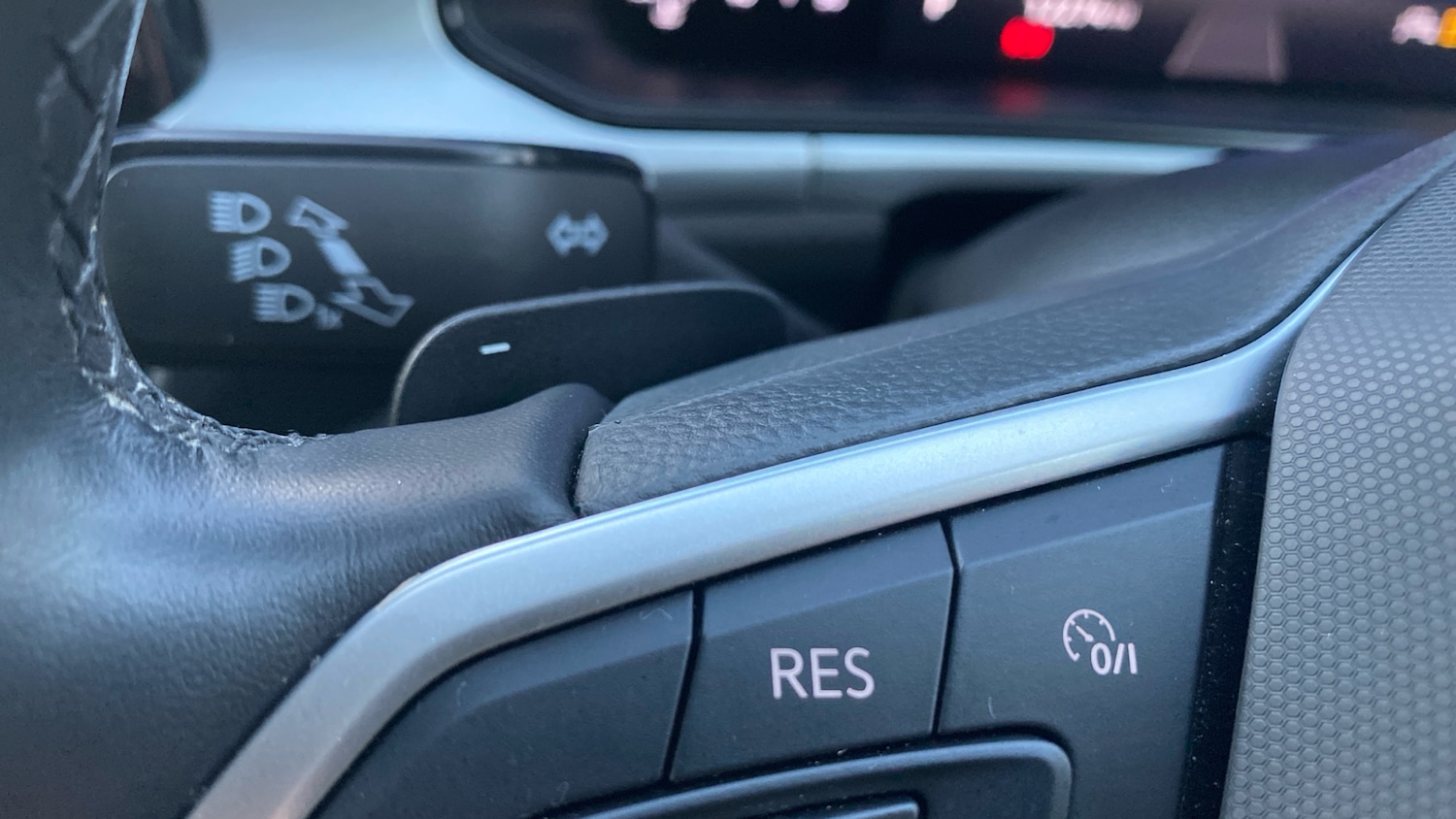 Used Volkswagen T-Roc 2023 for sale - 76779249: Photo 44