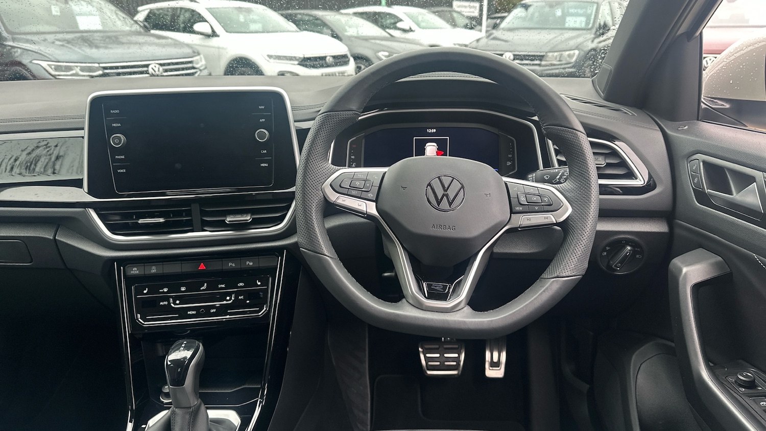 Used Volkswagen T-Roc 2025 for sale - 77365109: Photo 10