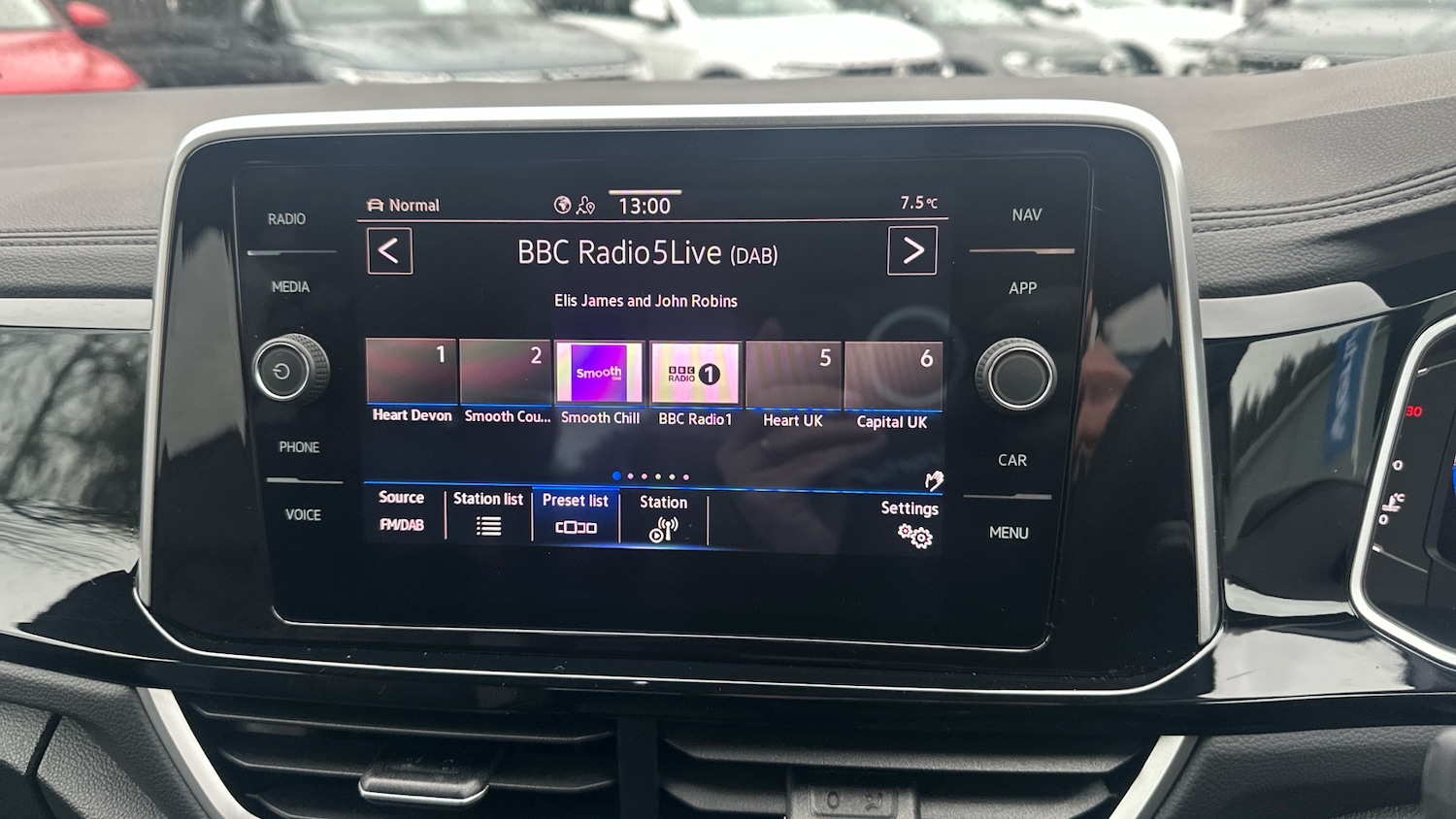 Used Volkswagen T-Roc 2025 for sale - 77365109: Photo 12