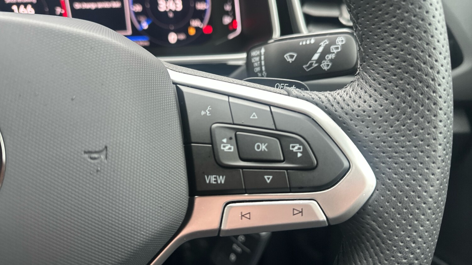 Used Volkswagen T-Roc 2025 for sale - 77365109: Photo 18