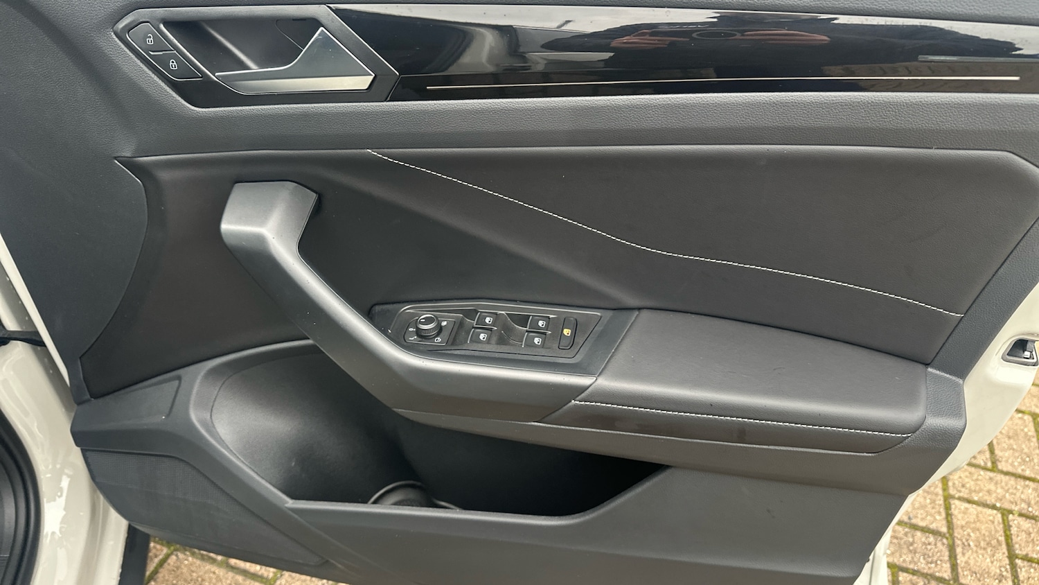 Used Volkswagen T-Roc 2025 for sale - 77365109: Photo 19