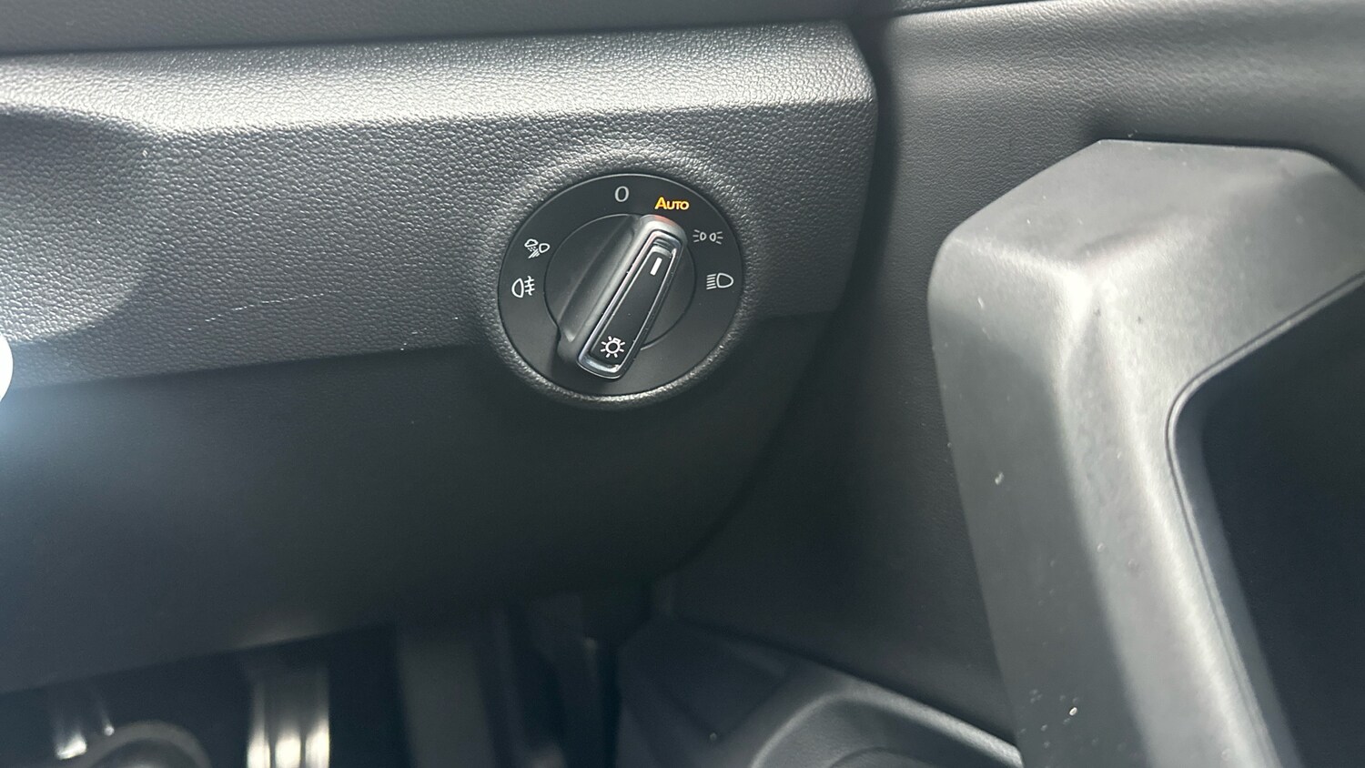 Used Volkswagen T-Roc 2025 for sale - 77365109: Photo 42