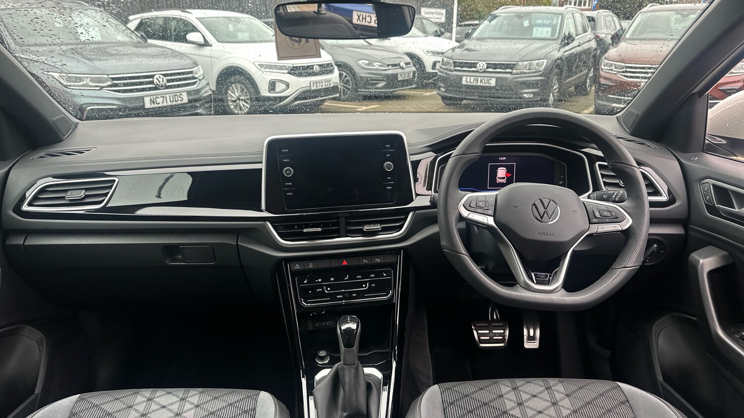 Used Volkswagen T-Roc 2025 for sale - 77365109: Photo 9