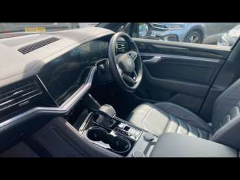 Used Volkswagen Touareg 2023 for sale - 74882849: Photo