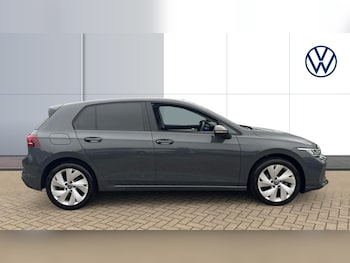 Used Volkswagen Golf 2024 for sale - 77446986: Photo