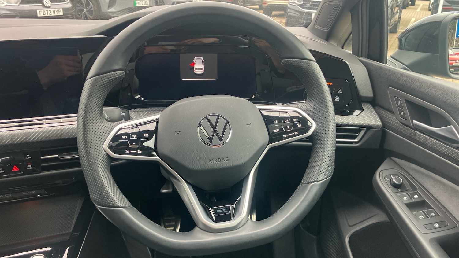 Used Volkswagen Golf 2024 for sale - 77946004: Photo 10