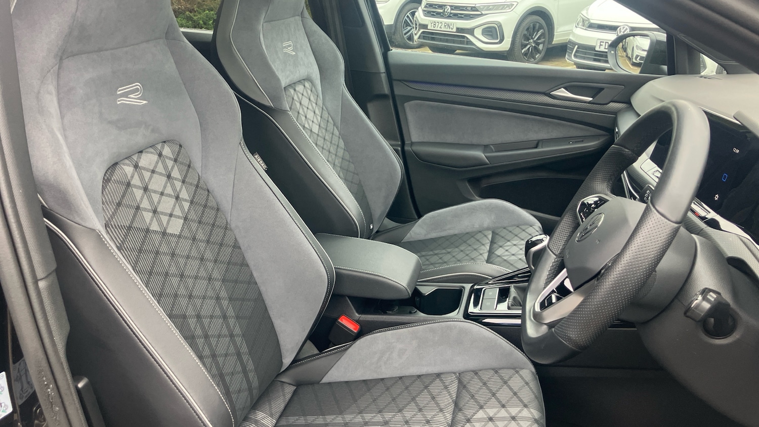 Used Volkswagen Golf 2024 for sale - 77946004: Photo 15