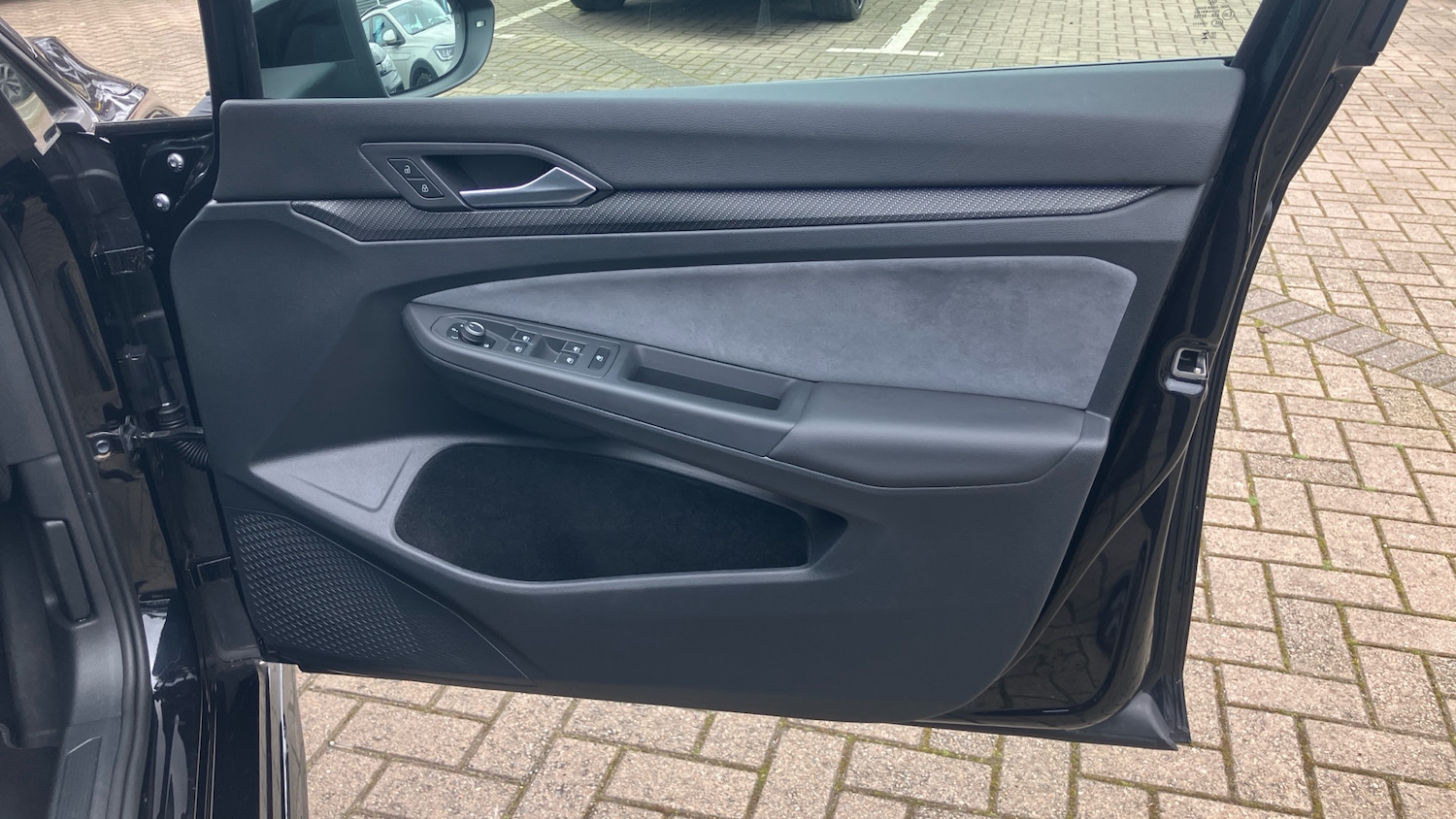 Used Volkswagen Golf 2024 for sale - 77946004: Photo 19