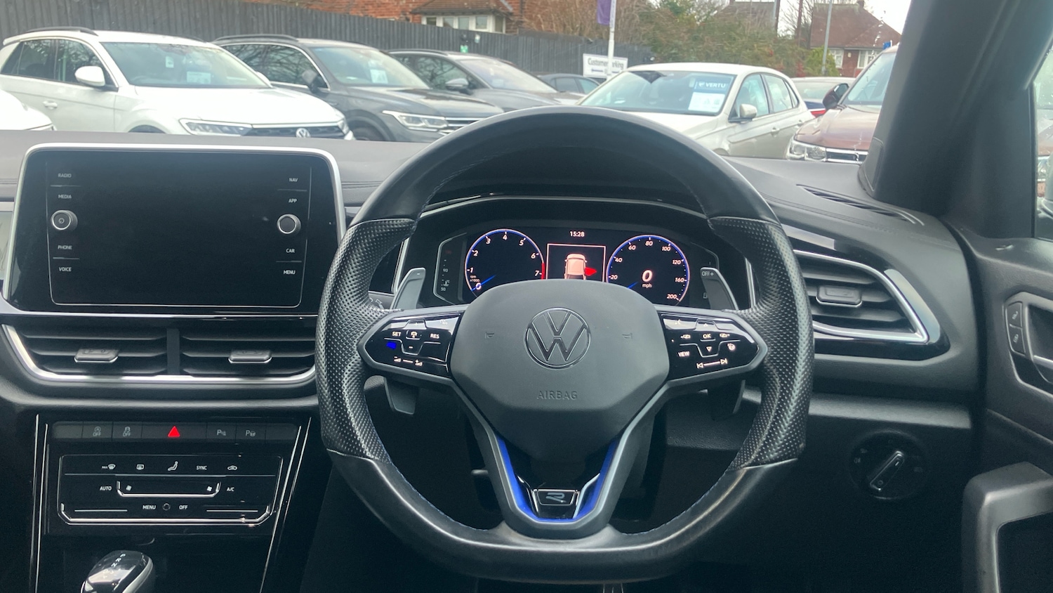 Used Volkswagen T-Roc 2022 for sale - 77461562: Photo 10