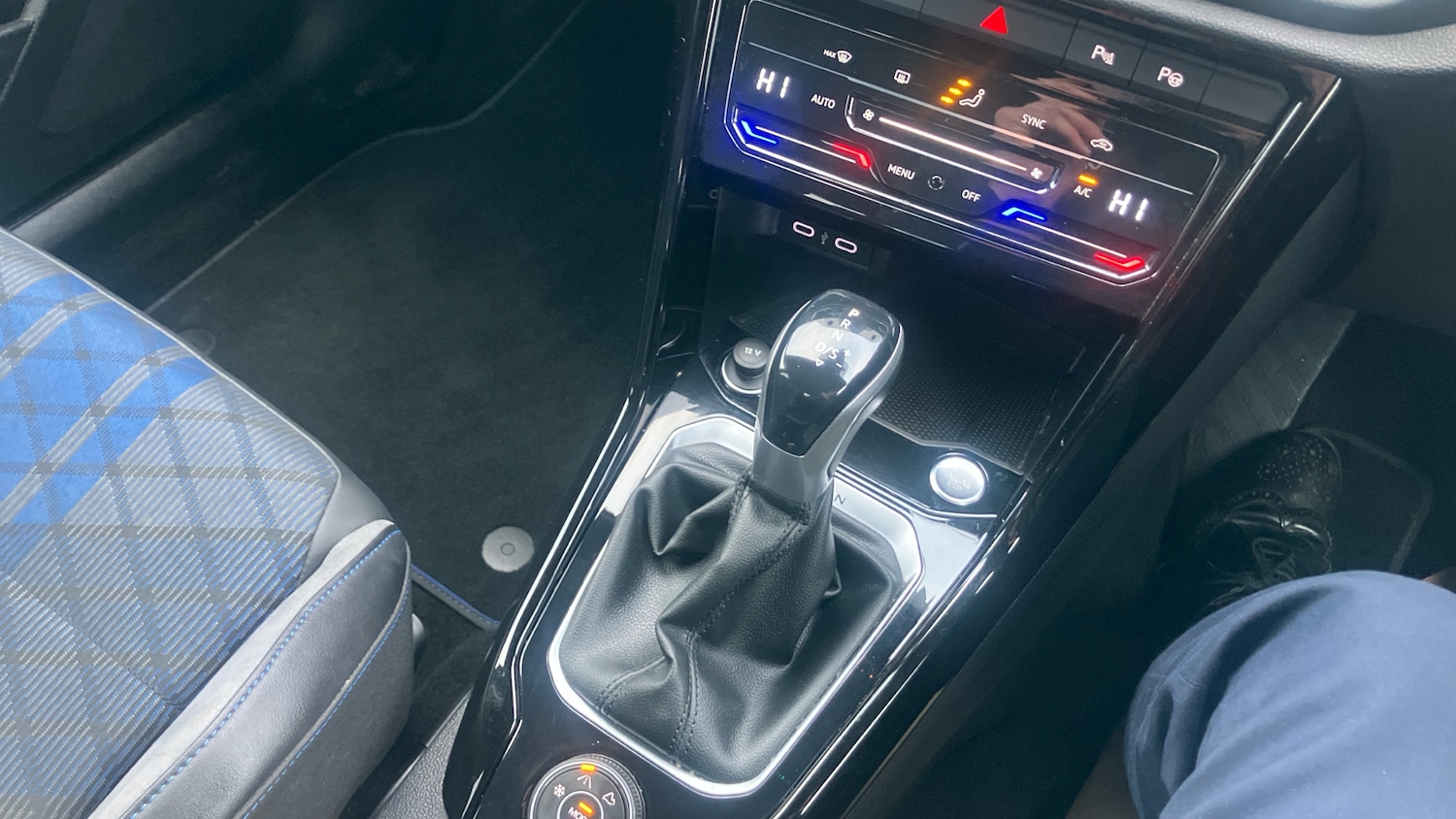 Used Volkswagen T-Roc 2022 for sale - 77461562: Photo 14