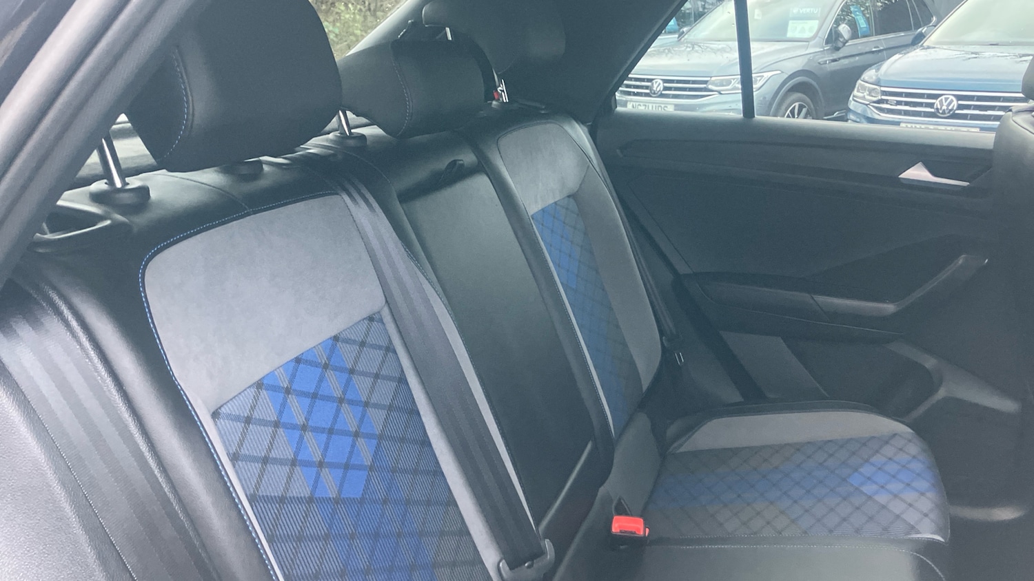 Used Volkswagen T-Roc 2022 for sale - 77461562: Photo 16