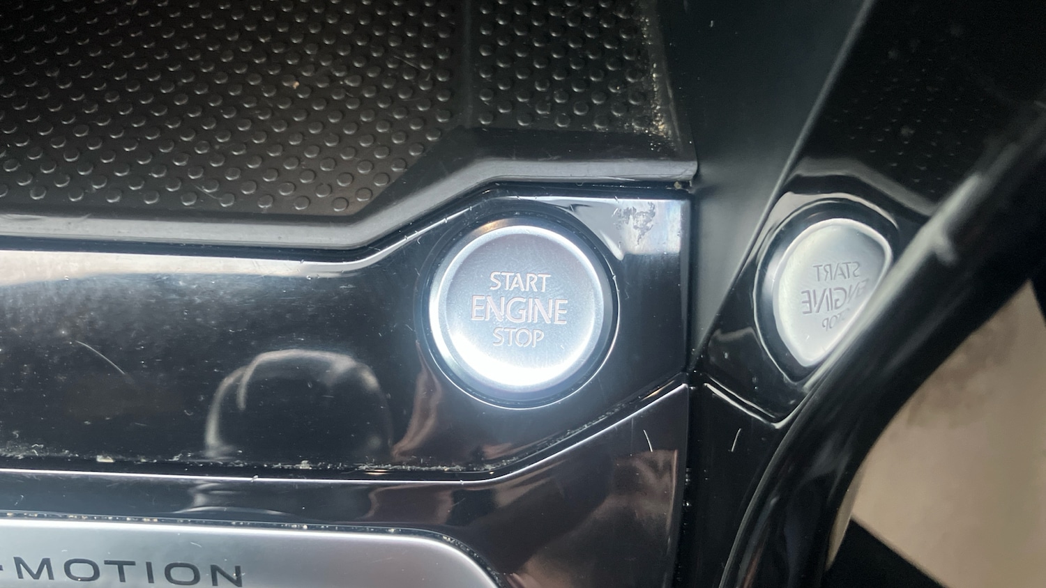 Used Volkswagen T-Roc 2022 for sale - 77461562: Photo 24