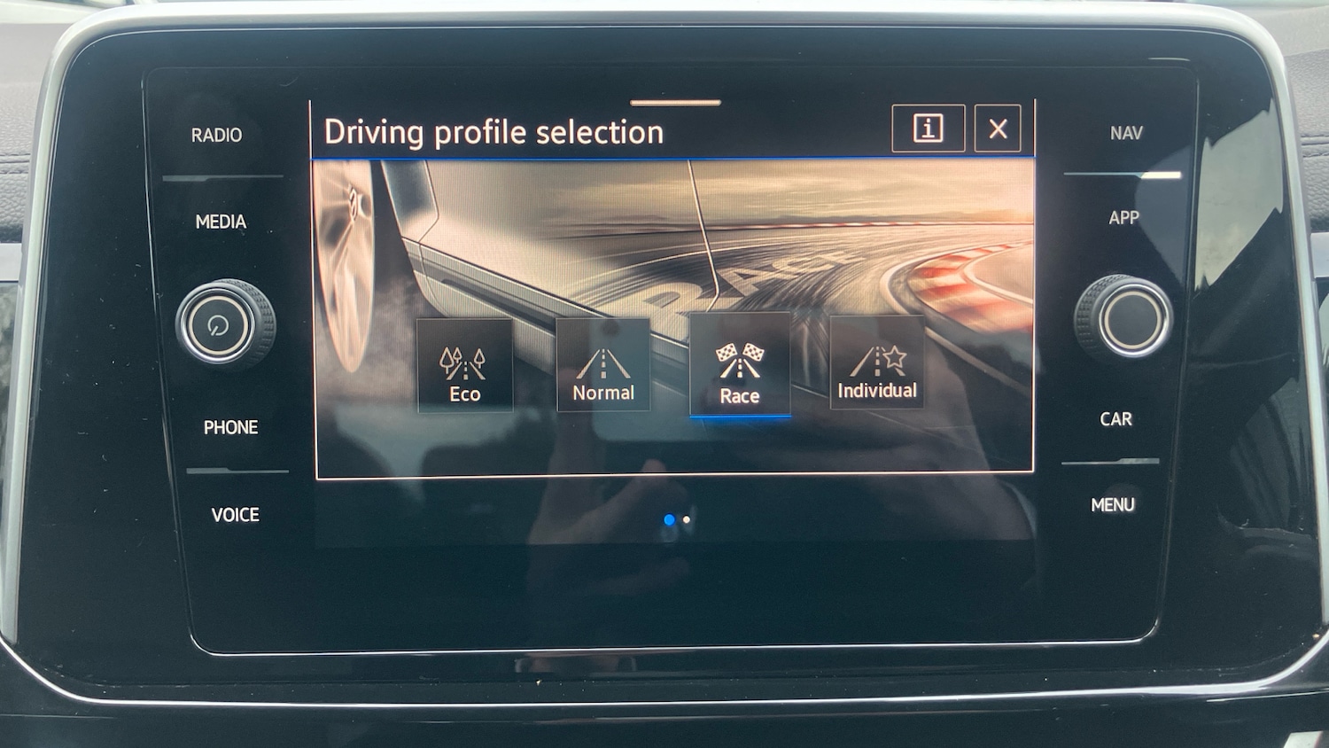 Used Volkswagen T-Roc 2022 for sale - 77461562: Photo 29