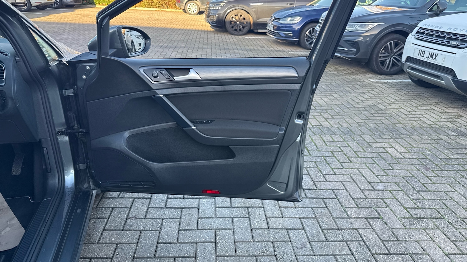 Used Volkswagen Golf 2019 for sale - 76792856: Photo 19