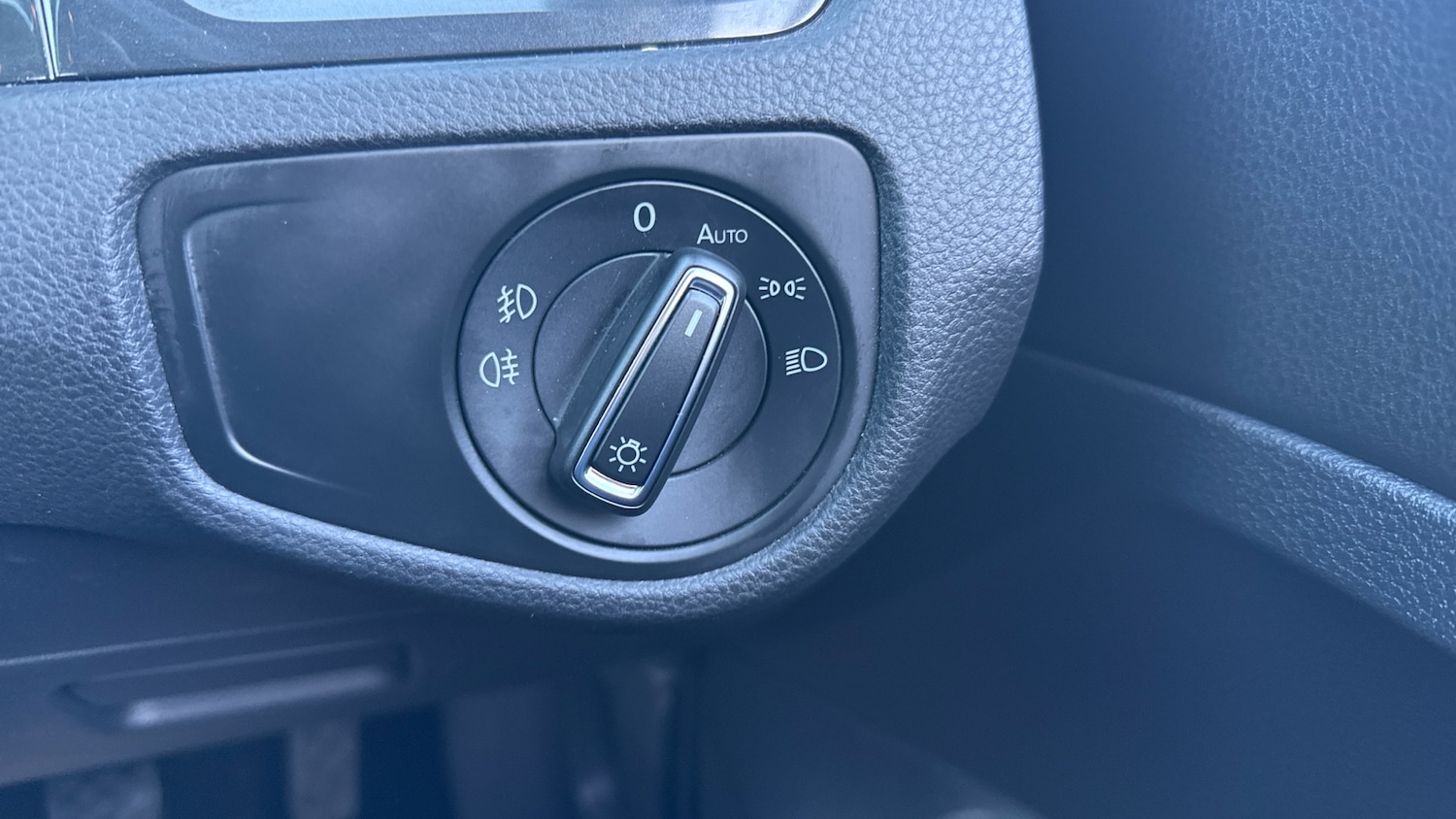 Used Volkswagen Golf 2019 for sale - 76792856: Photo 23