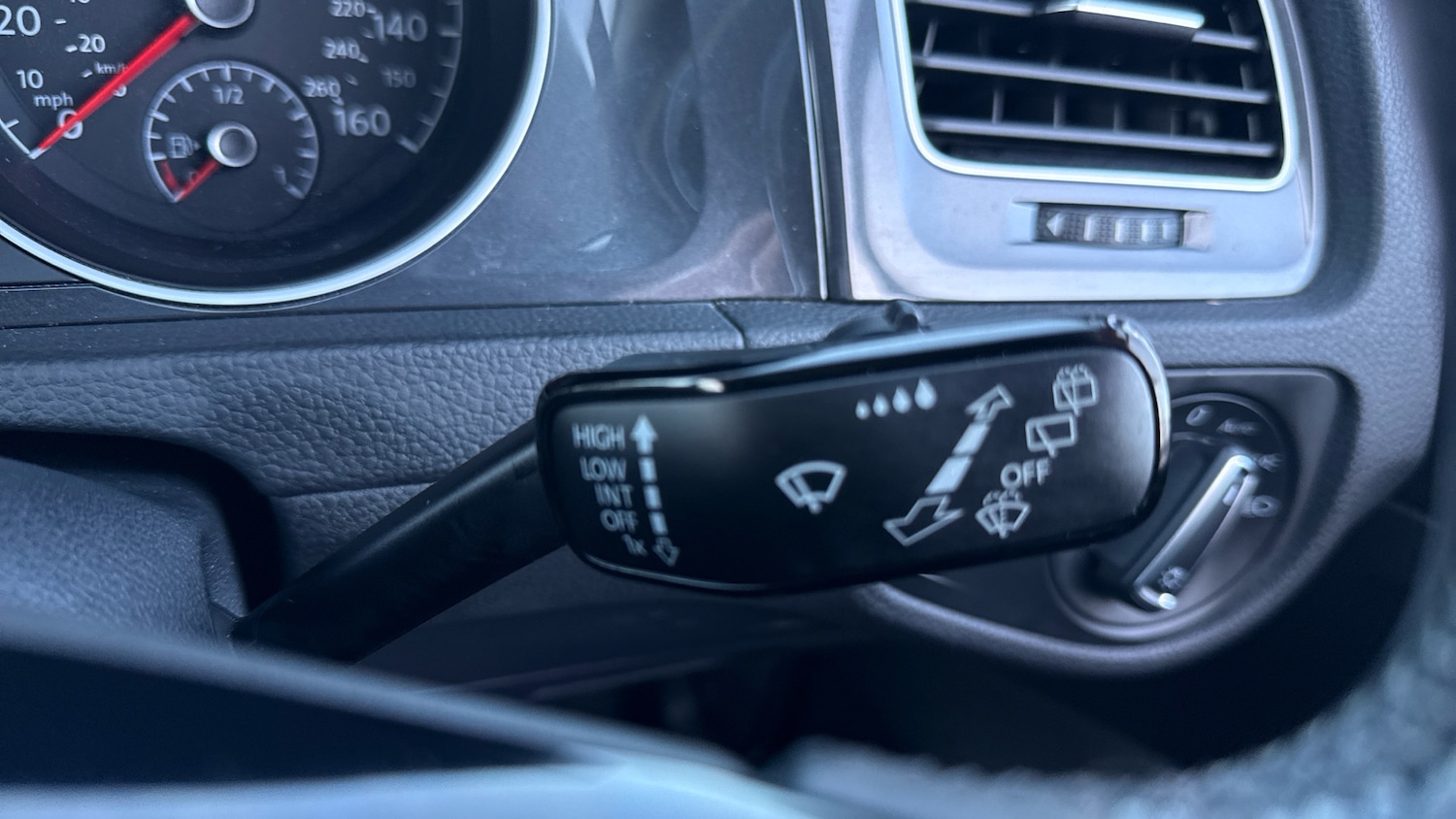 Used Volkswagen Golf 2019 for sale - 76792856: Photo 24