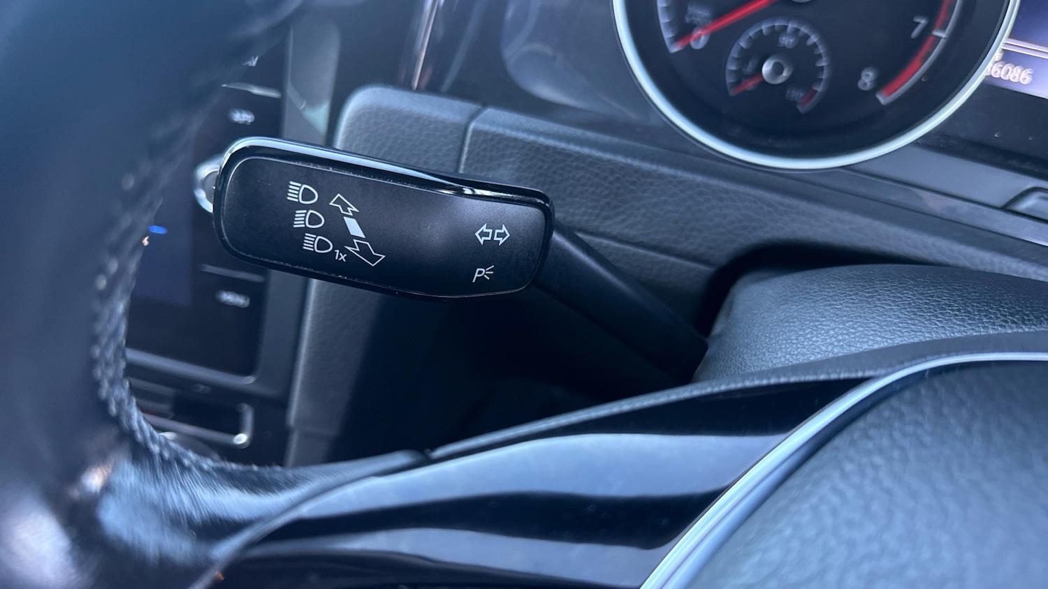 Used Volkswagen Golf 2019 for sale - 76792856: Photo 25