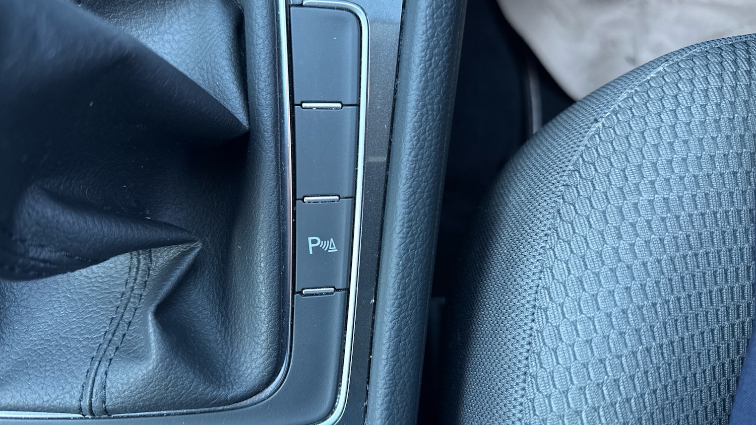 Used Volkswagen Golf 2019 for sale - 76792856: Photo 33