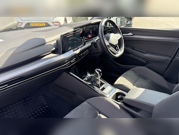 Used Volkswagen Golf 2023 for sale - 79404099: Photo