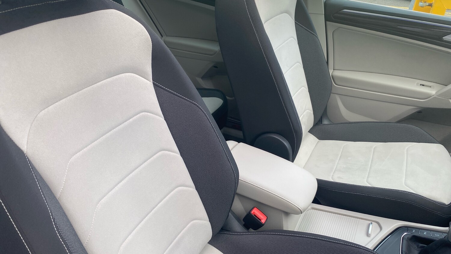 Used Volkswagen Tiguan 2022 for sale - 76354893: Photo 33