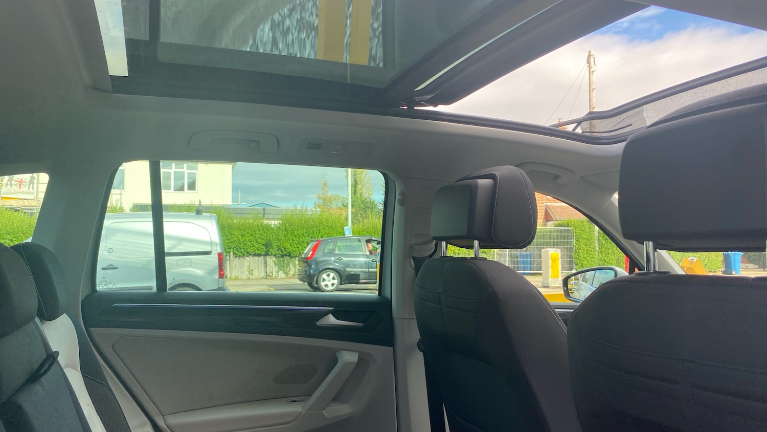 Used Volkswagen Tiguan 2022 for sale - 76354893: Photo 37