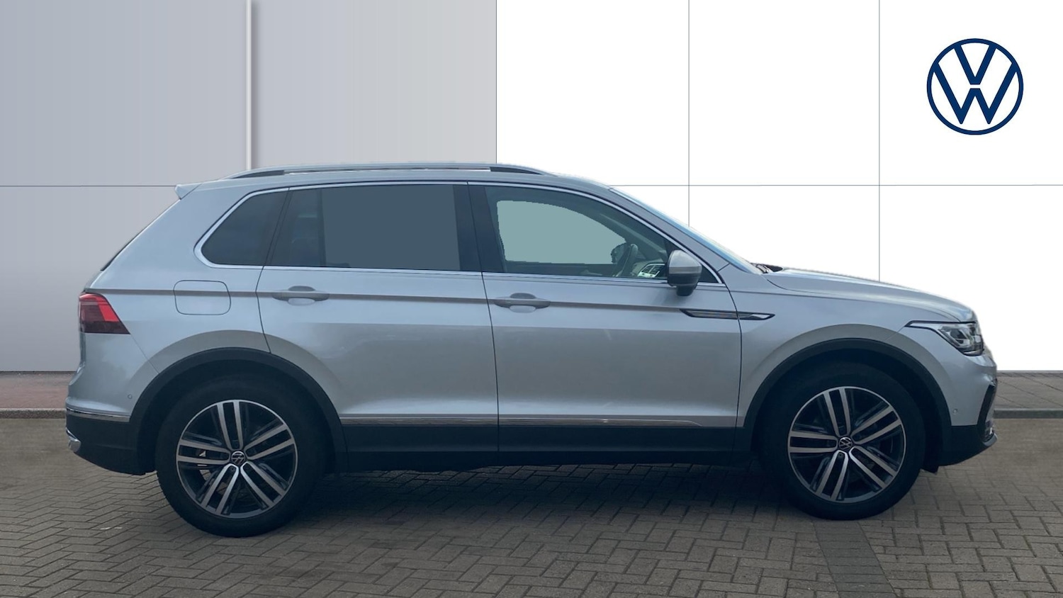 Used Volkswagen Tiguan 2022 for sale - 76354893: Photo 4
