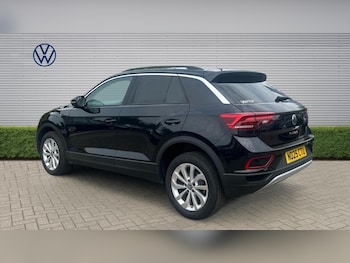 Used Volkswagen T-Roc 2025 for sale - 78861782: Photo