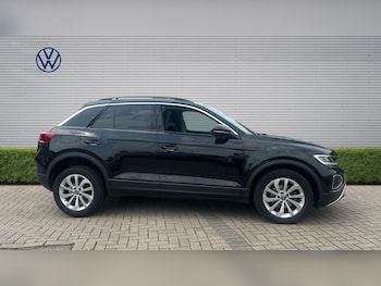 Used Volkswagen T-Roc 2025 for sale - 78861782: Photo