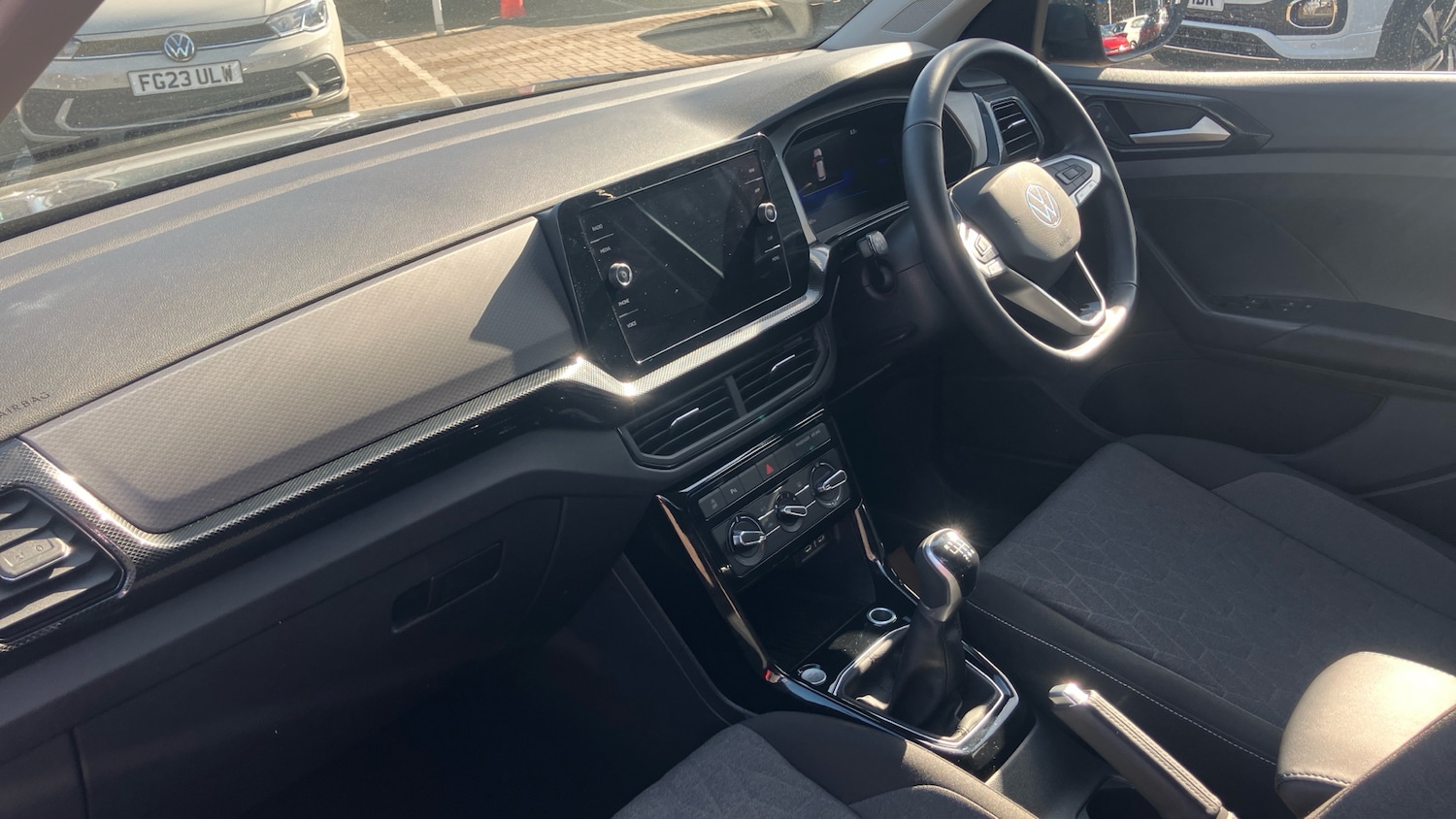 Used Volkswagen T-Cross 2025 for sale - 78180174: Photo 2