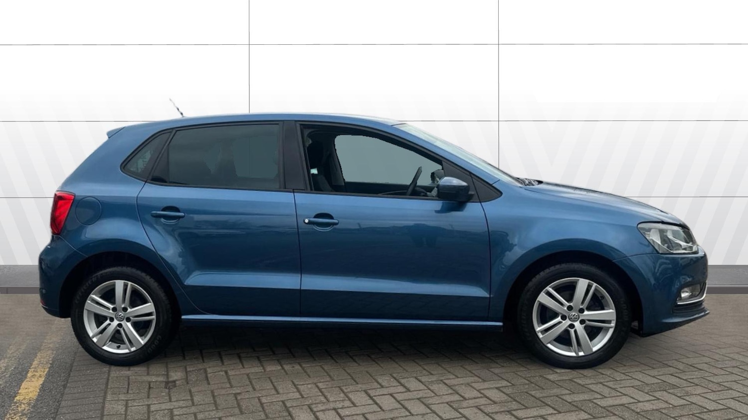 Used Volkswagen Polo 2017 for sale - 77493214: Photo 5