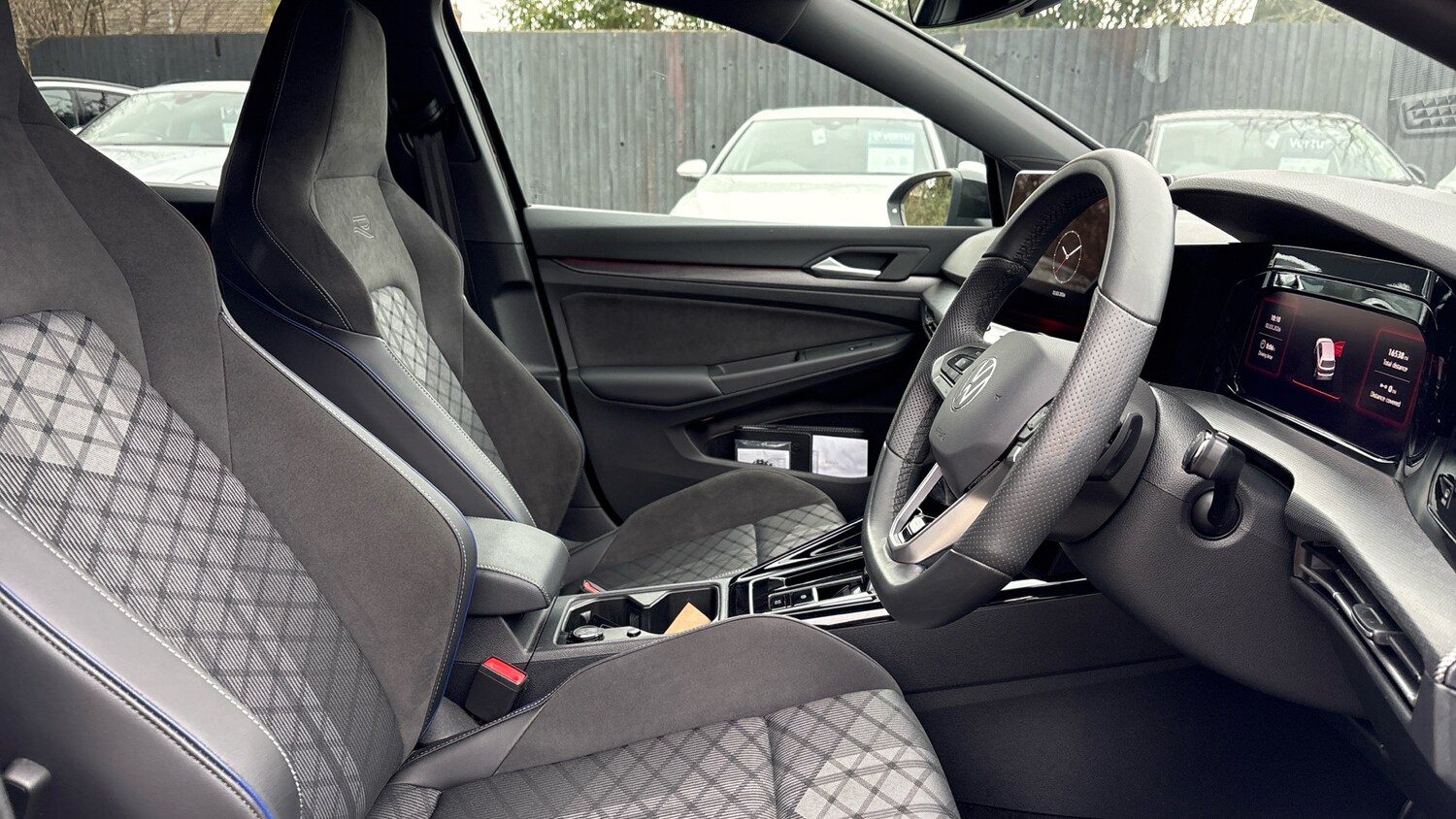 Used Volkswagen Golf 2025 for sale - 77732305: Photo 15