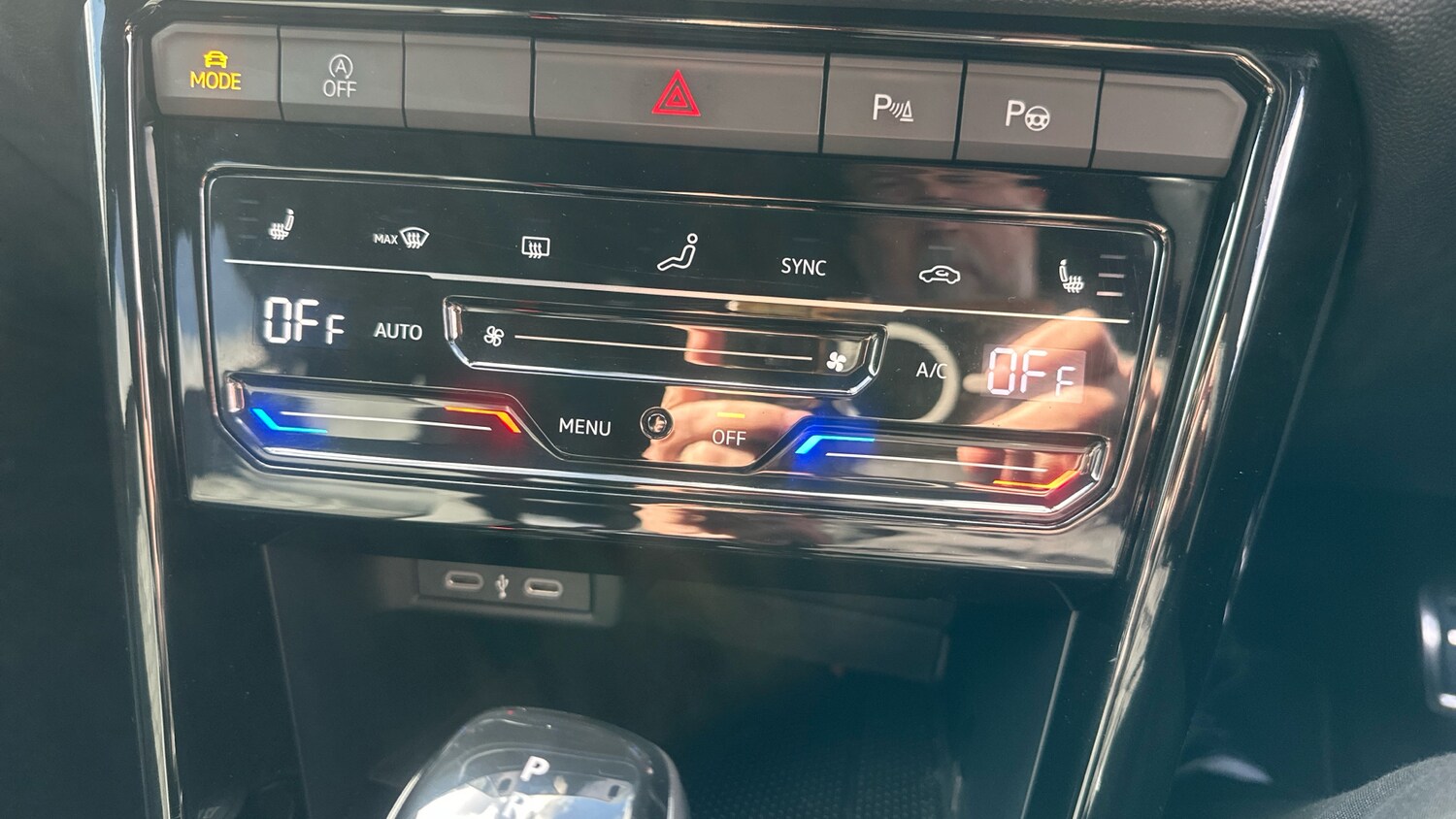 Used Volkswagen T-Roc 2024 for sale - 77931534: Photo 13