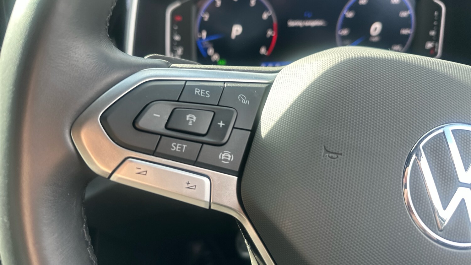 Used Volkswagen T-Roc 2024 for sale - 77931534: Photo 17