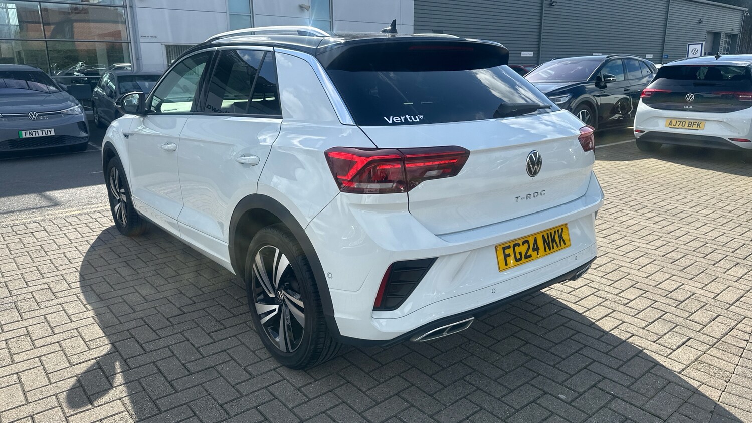 Used Volkswagen T-Roc 2024 for sale - 77931534: Photo 31