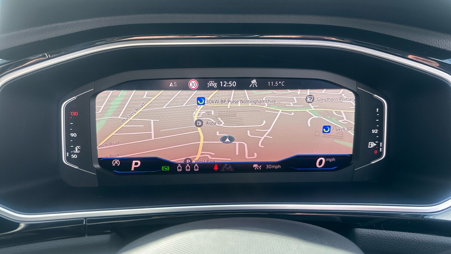 Used Volkswagen T-Roc 2024 for sale - 77931534: Photo 36