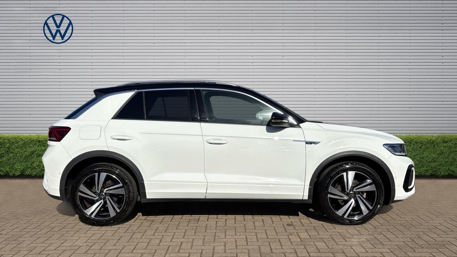 Used Volkswagen T-Roc 2024 for sale - 77931534: Photo 4