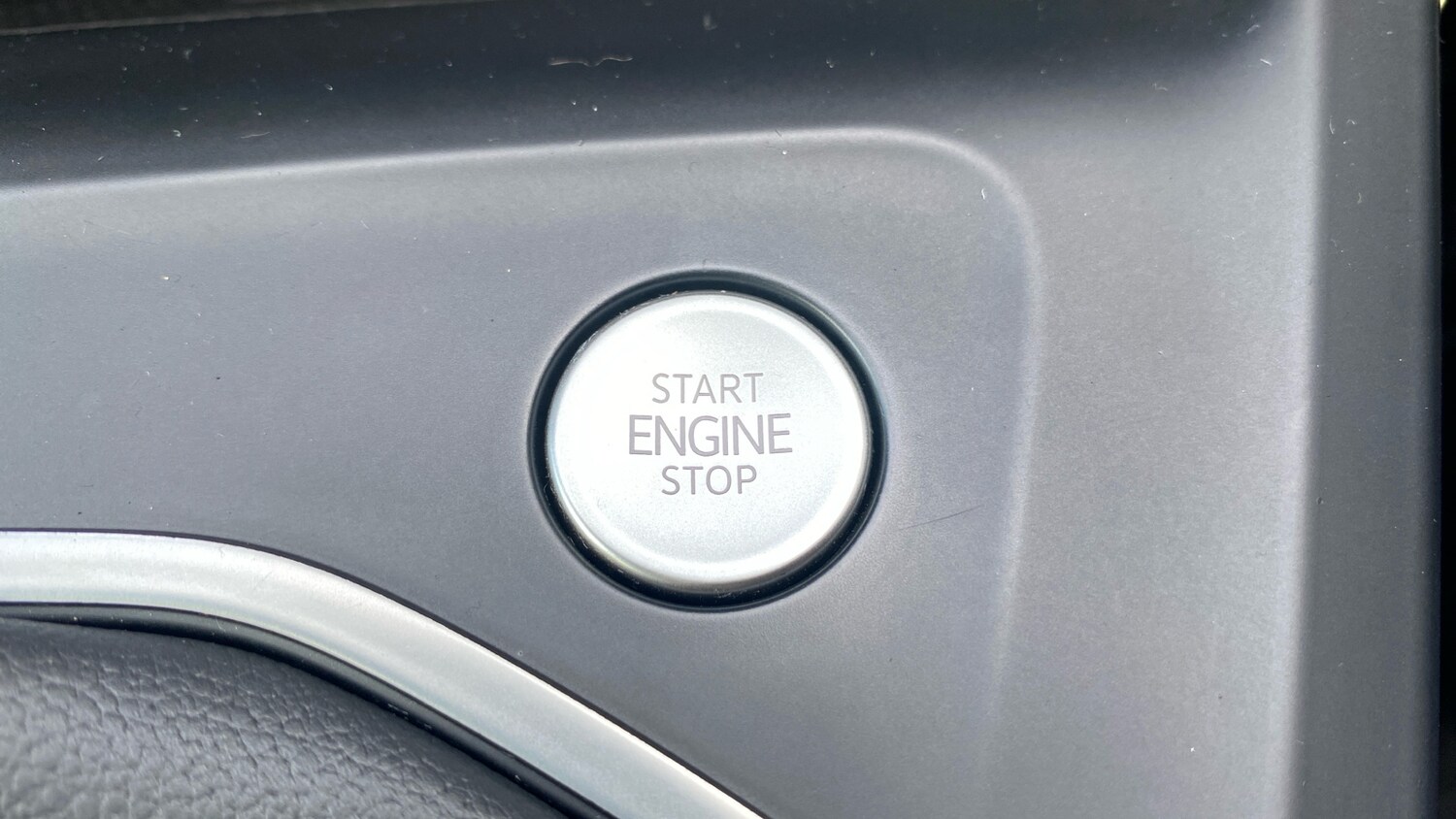 Used Volkswagen Golf 2022 for sale - 76157077: Photo 27