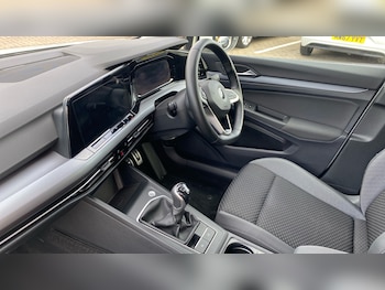 Used Volkswagen Golf 2022 for sale - 76157077: Photo 2