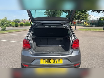Used Volkswagen Polo 2016 for sale - 78654860: Photo