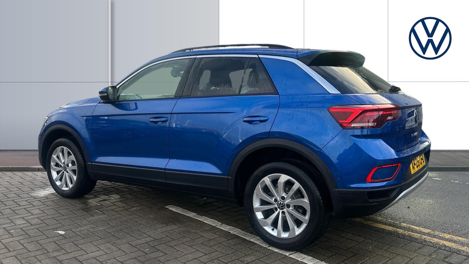 Used Volkswagen T-Roc 2025 for sale - 76859079: Photo 3